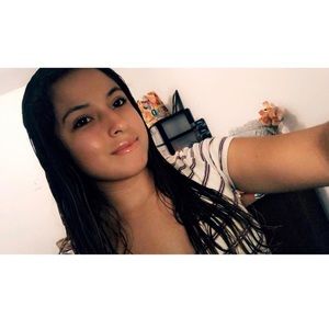 Meet your Posher, Angela